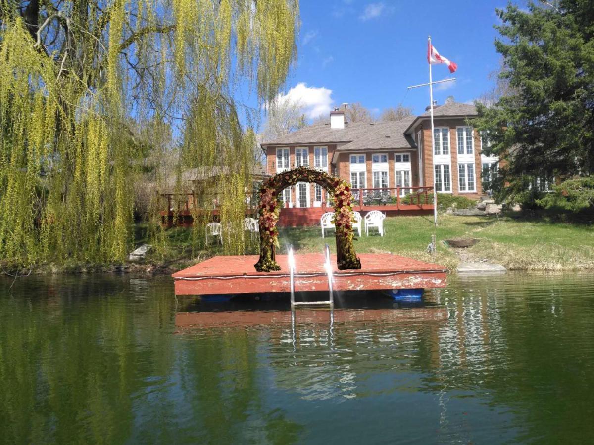 Lake View Resort-style apartment Tottenham Eksteriør bilde